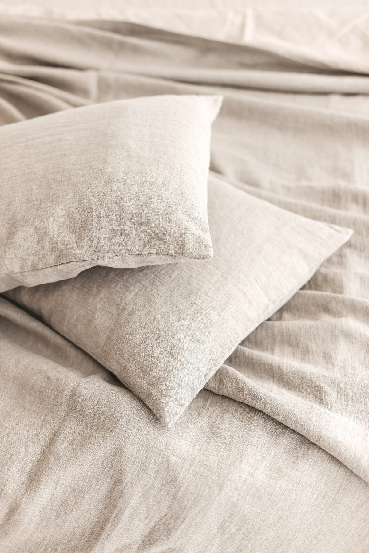 Natural linen pillowcase, Undyed linen pillow sham, Envelope pillow case, Heavyweight linen cushion cover, Stonewashed linen pillowcase.